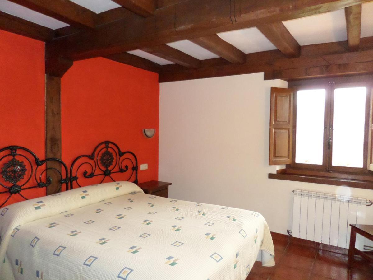 Apartamentos Rurales Las Rocas De Brez กามาเลโญ ภายนอก รูปภาพ