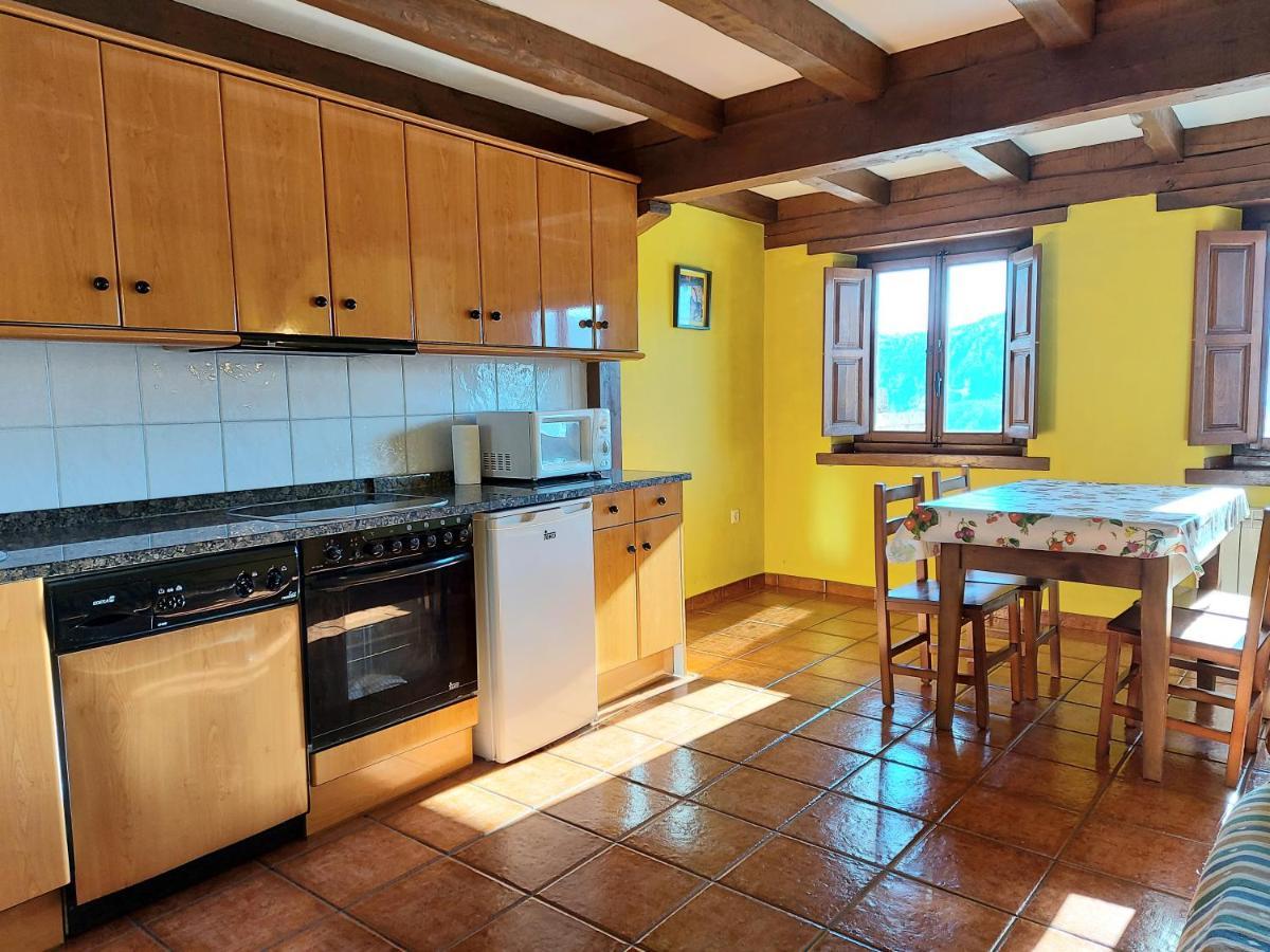 Apartamentos Rurales Las Rocas De Brez กามาเลโญ ภายนอก รูปภาพ
