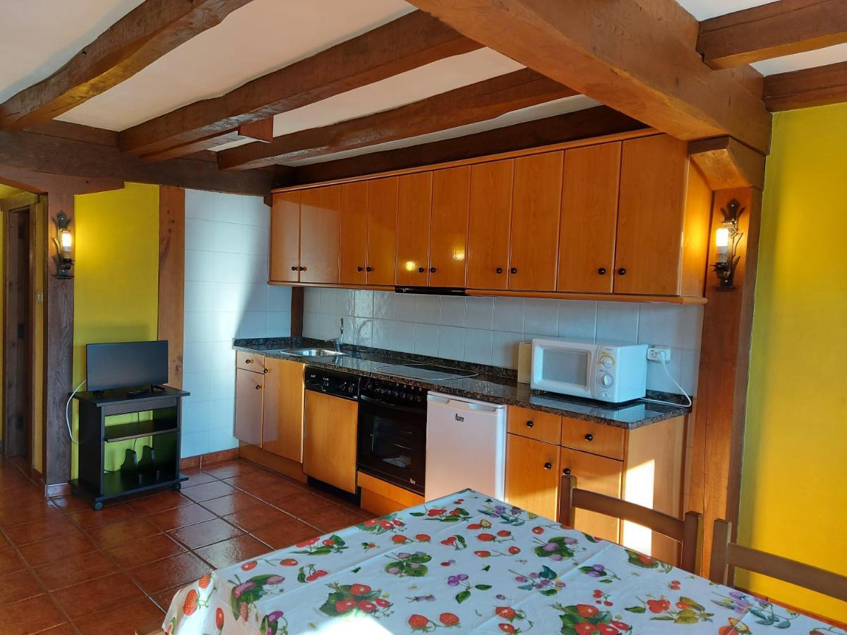 Apartamentos Rurales Las Rocas De Brez กามาเลโญ ภายนอก รูปภาพ