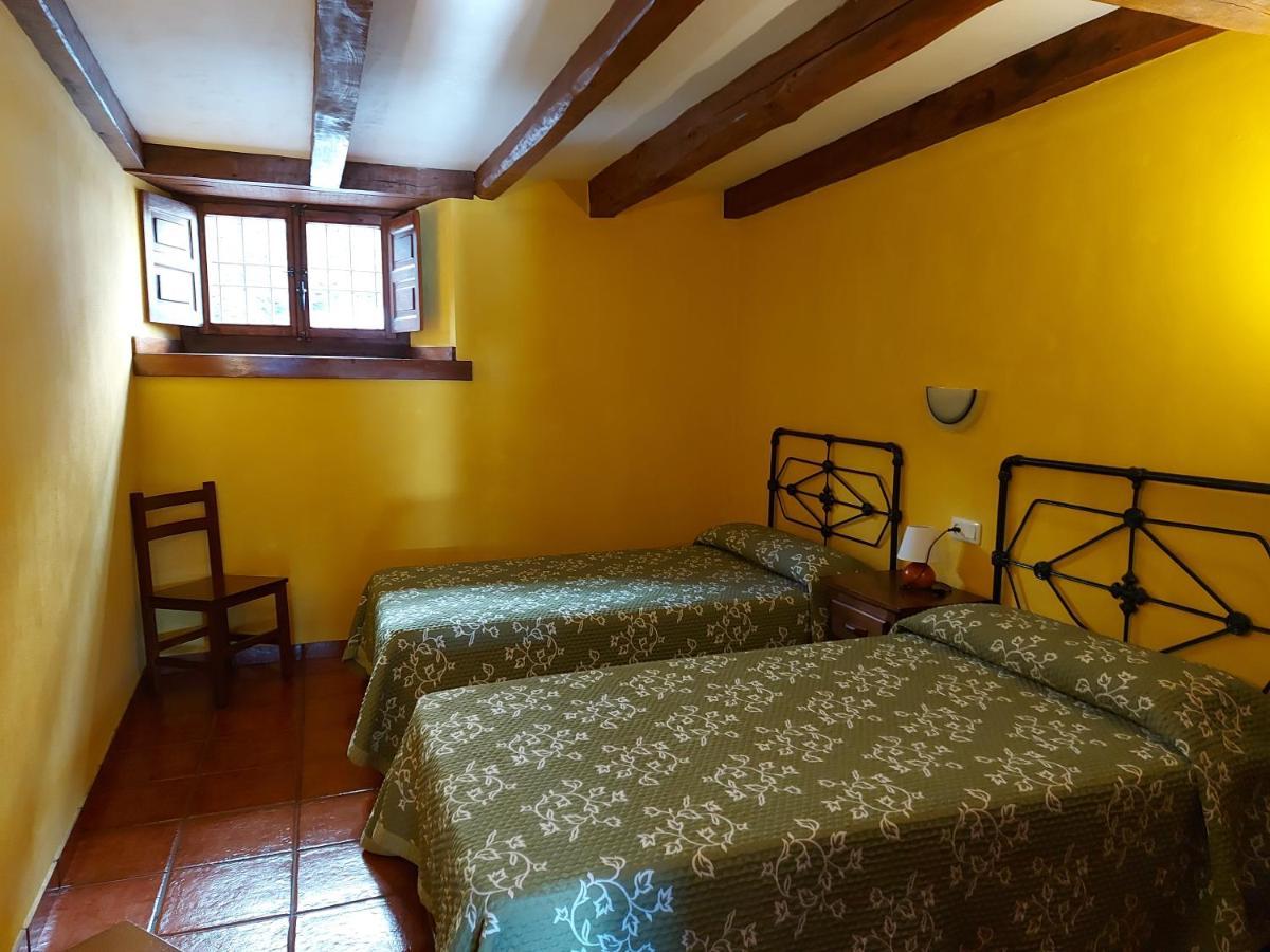 Apartamentos Rurales Las Rocas De Brez กามาเลโญ ภายนอก รูปภาพ