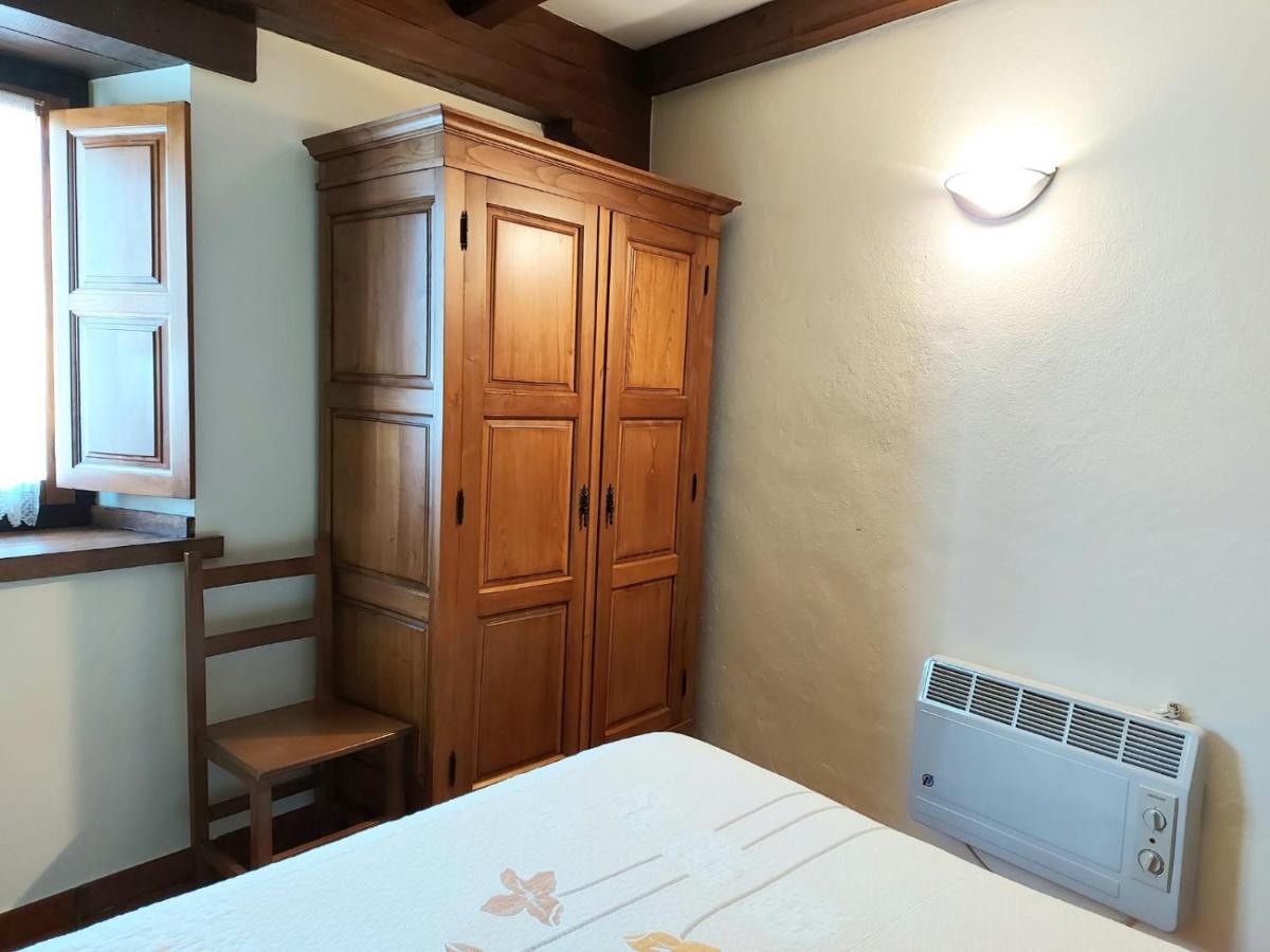 Apartamentos Rurales Las Rocas De Brez กามาเลโญ ภายนอก รูปภาพ