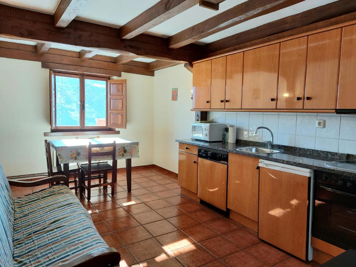 Apartamentos Rurales Las Rocas De Brez กามาเลโญ ภายนอก รูปภาพ
