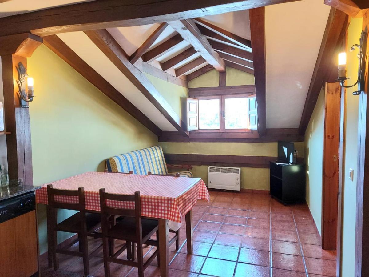 Apartamentos Rurales Las Rocas De Brez กามาเลโญ ภายนอก รูปภาพ