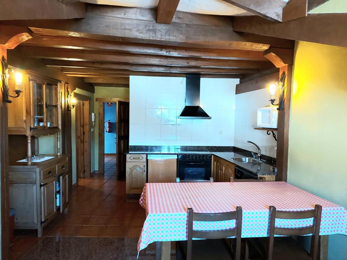 Apartamentos Rurales Las Rocas De Brez กามาเลโญ ภายนอก รูปภาพ