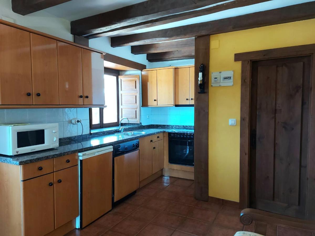 Apartamentos Rurales Las Rocas De Brez กามาเลโญ ภายนอก รูปภาพ