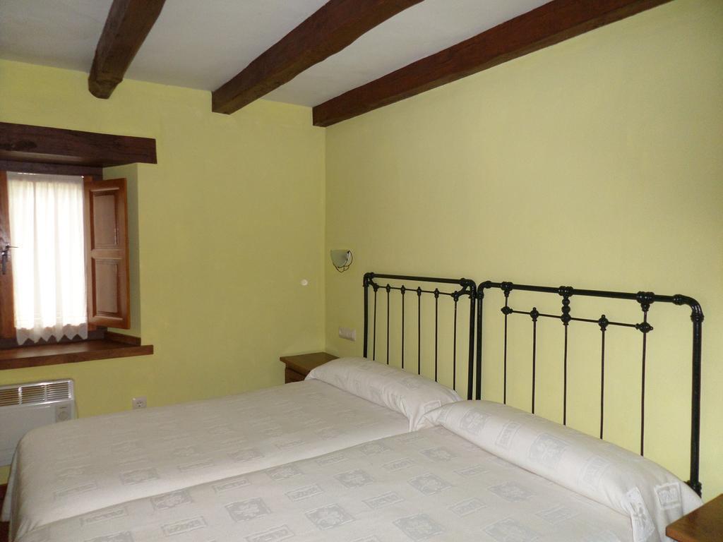 Apartamentos Rurales Las Rocas De Brez กามาเลโญ ห้อง รูปภาพ