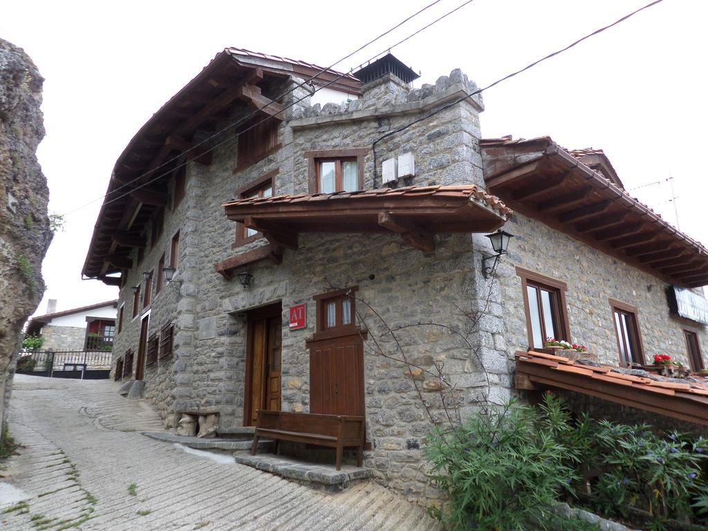 Apartamentos Rurales Las Rocas De Brez กามาเลโญ ภายนอก รูปภาพ
