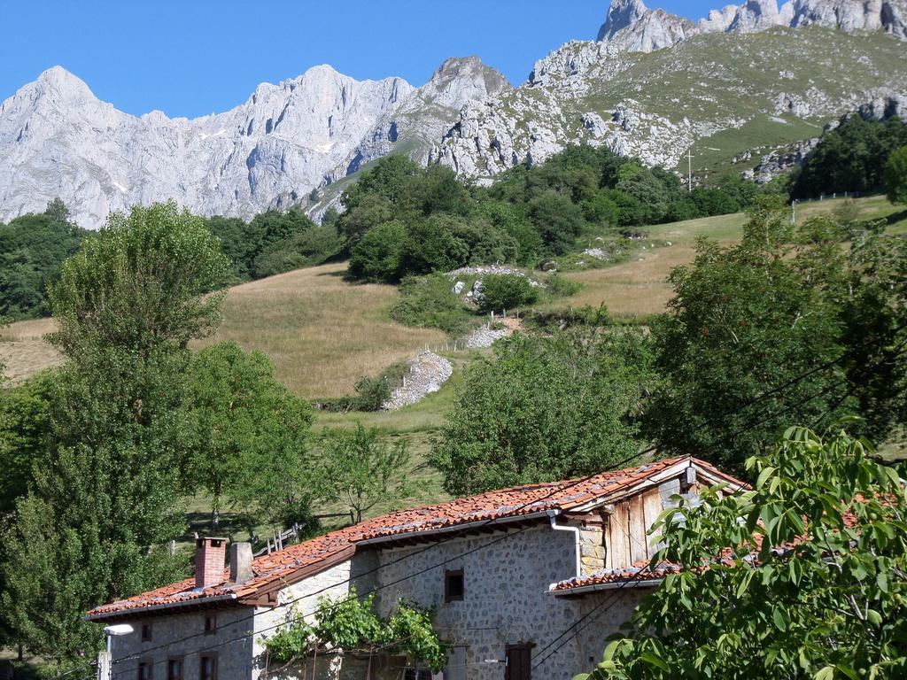Apartamentos Rurales Las Rocas De Brez กามาเลโญ ภายนอก รูปภาพ