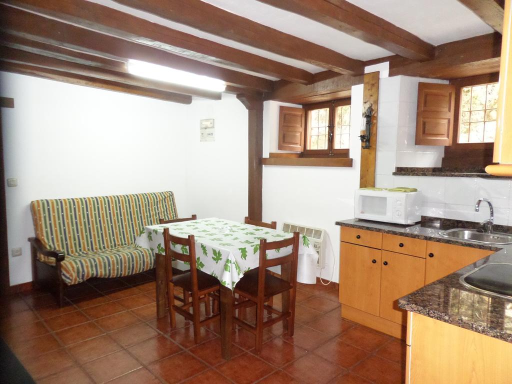 Apartamentos Rurales Las Rocas De Brez กามาเลโญ ภายนอก รูปภาพ