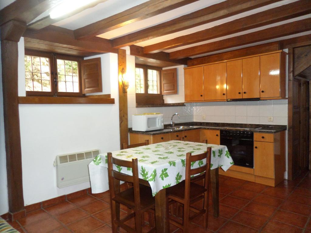 Apartamentos Rurales Las Rocas De Brez กามาเลโญ ภายนอก รูปภาพ